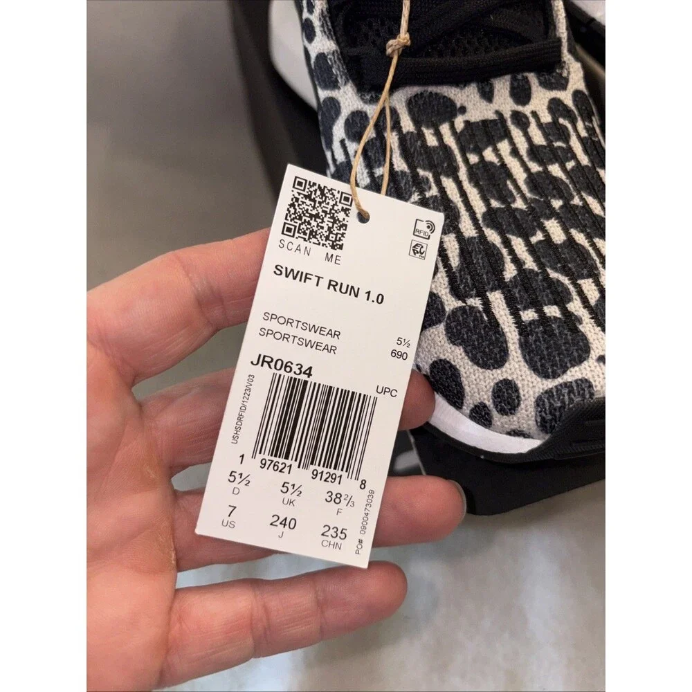 New Adidas Swift Run 1.0 Shoe Sneaker JR0634 Leopard Print Animal 7 Women Gym